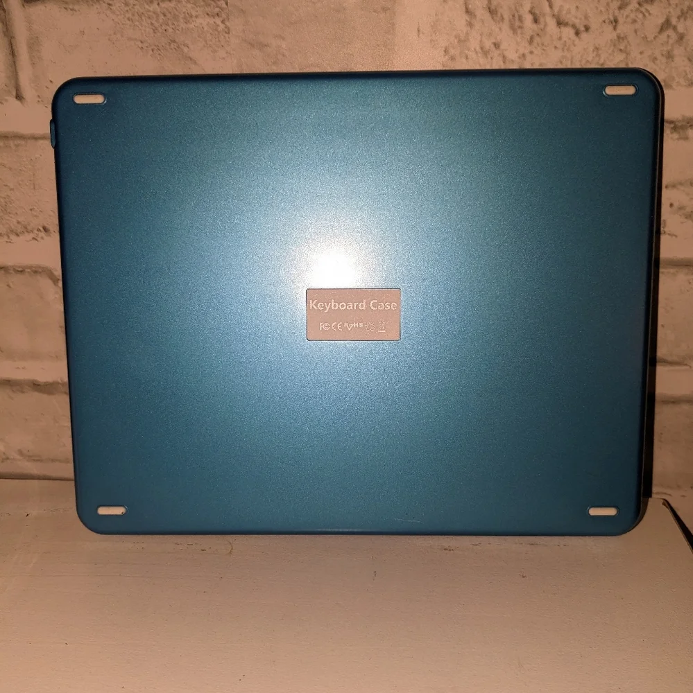 Flexbook Keyboard Case Blue NWOT 7 in 1 keyboard and case for ipads